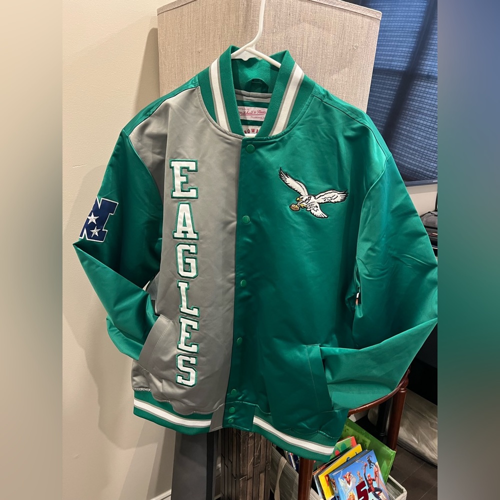 Philadelphia Eagles Lightweight Jacket